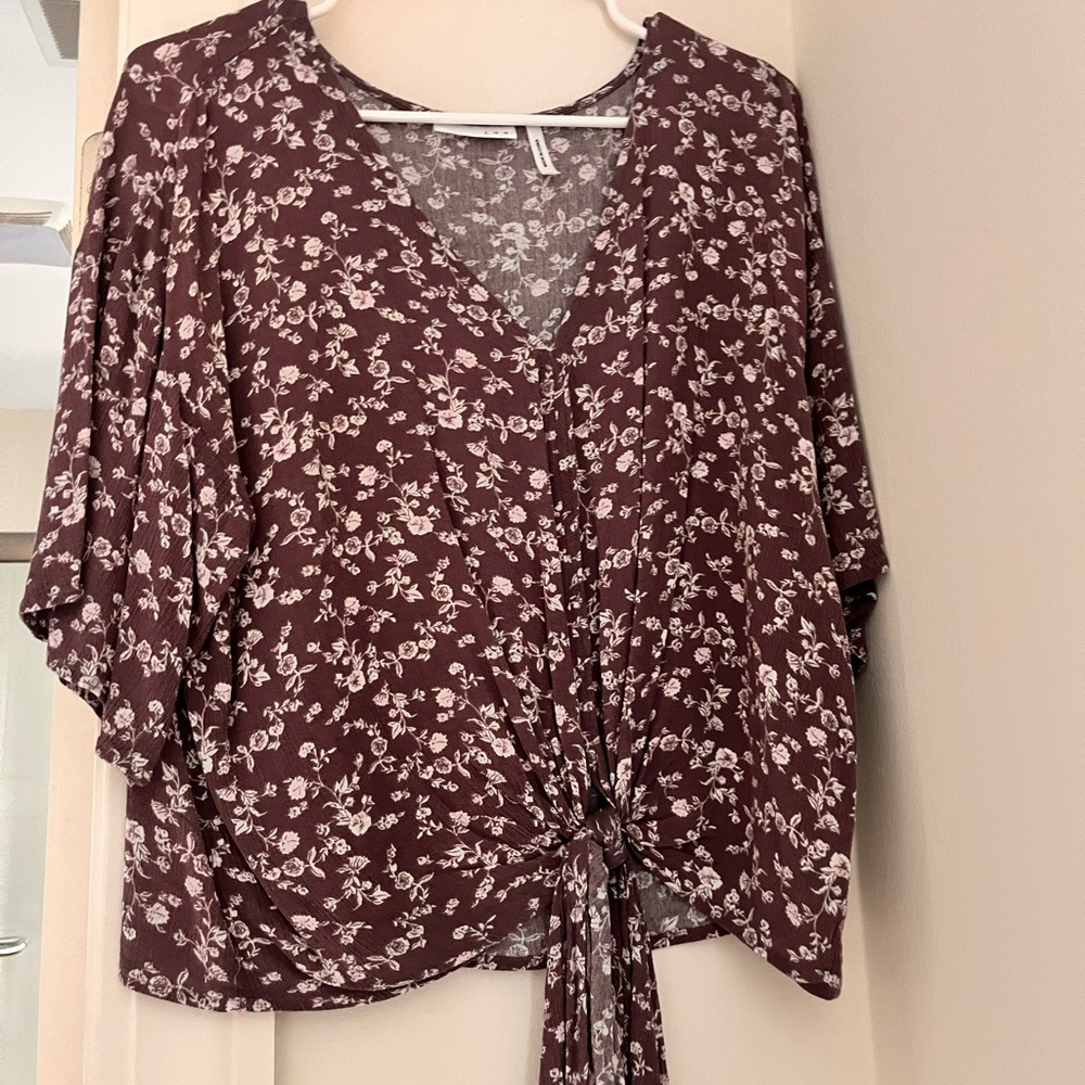 LUQ floral top